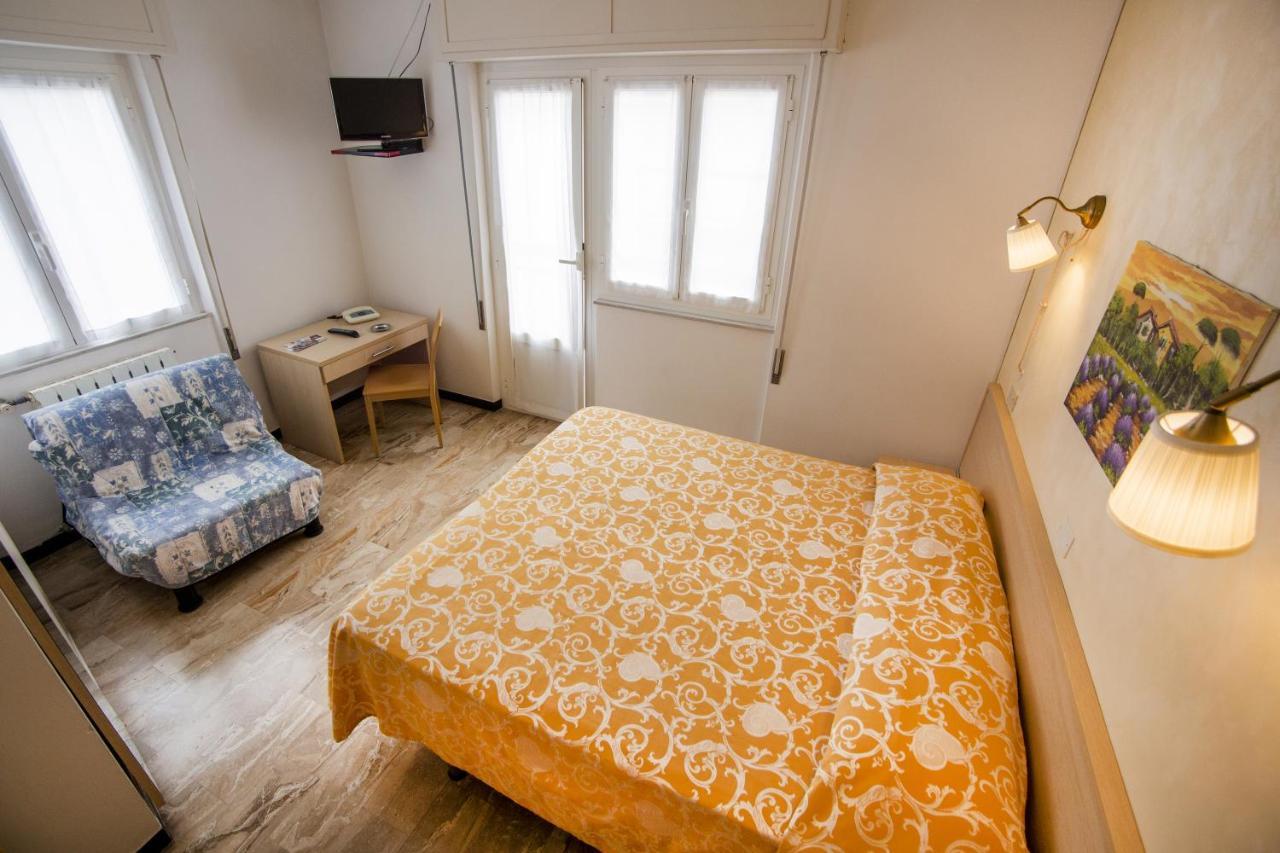 B&B Hotel Costa Azzurra Spotorno Zewnętrze zdjęcie