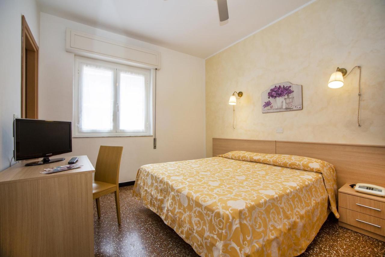 B&B Hotel Costa Azzurra Spotorno Zewnętrze zdjęcie