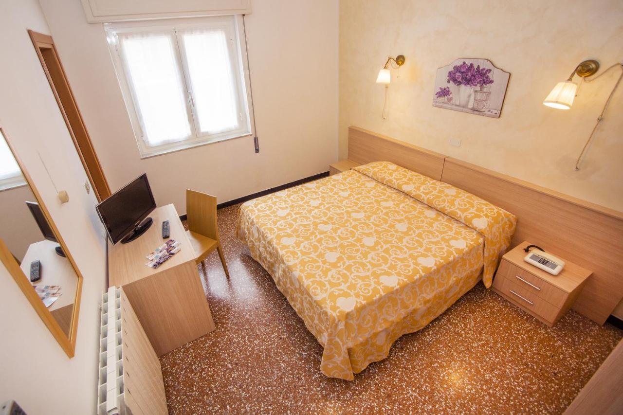 B&B Hotel Costa Azzurra Spotorno Zewnętrze zdjęcie